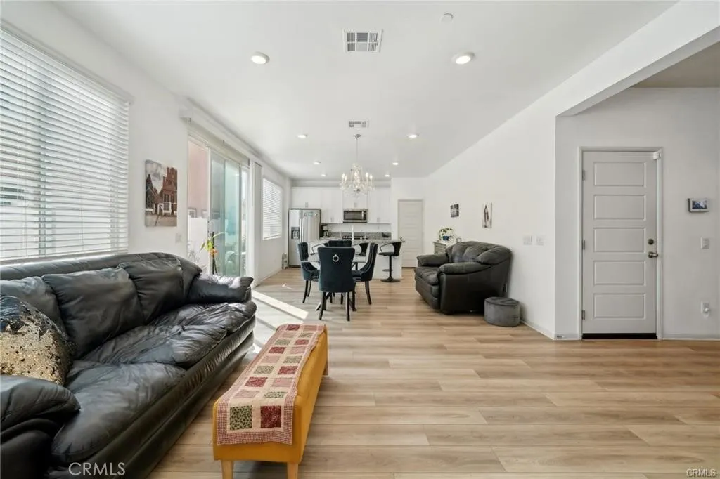 40567 Birchfield Drive, Temecula, California 92591 home-pic-4